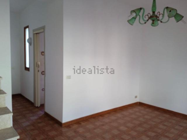 Casa in vendita a Vittoria, Sicilia