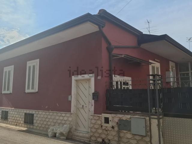 Casa in vendita a Curti, Campania