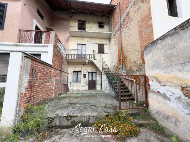 Casa in vendita a Piemonte, Novara