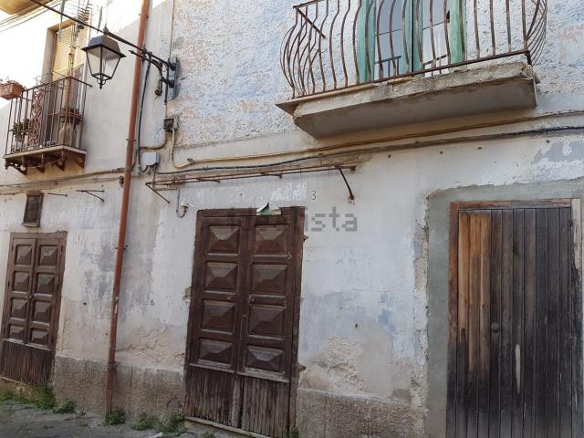 Casa in vendita a Riardo, Campania