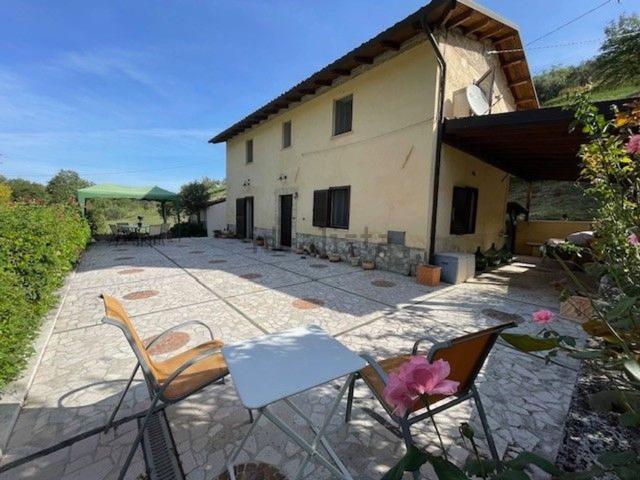 Casa in vendita a Contrada Carpelle, Manoppello