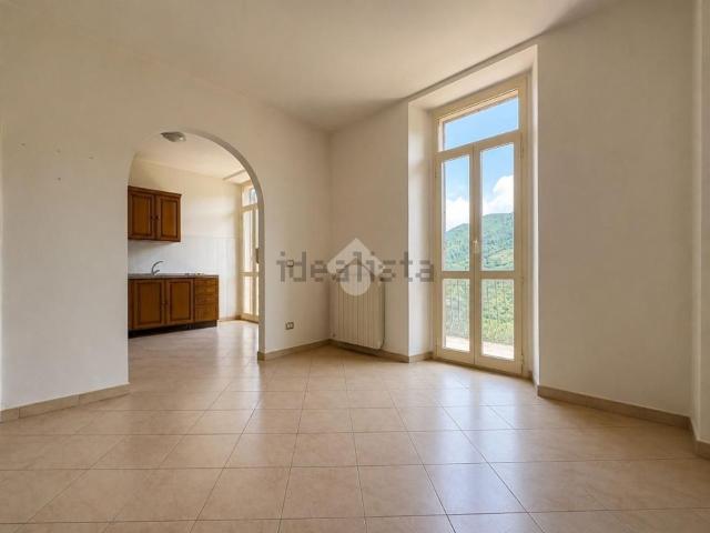 Casa in vendita a Stroncone, Umbria