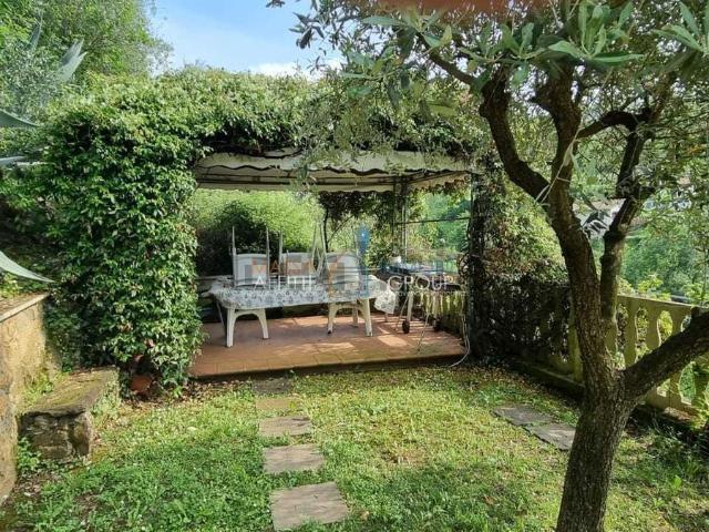 Casa in vendita a Carrara, Toscana