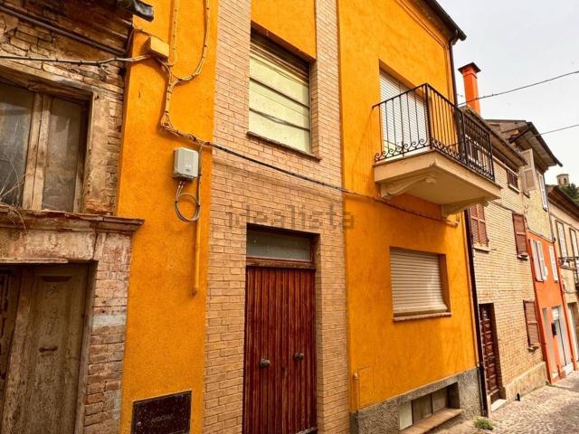 Casa in vendita a Montone I, Montegiorgio