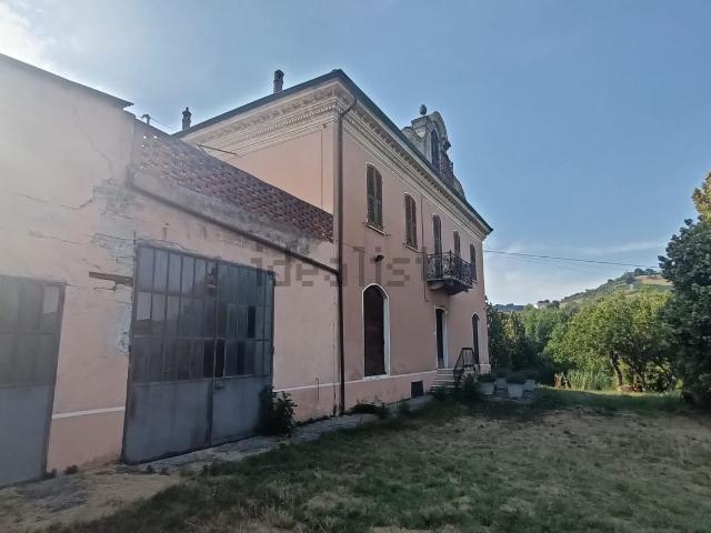 Casa in vendita a Piemonte, Asti