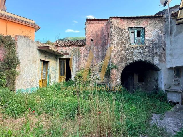 Casa in vendita a Limatola, Campania