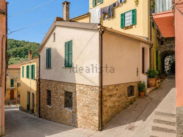 Casa in vendita a Imperia, Liguria