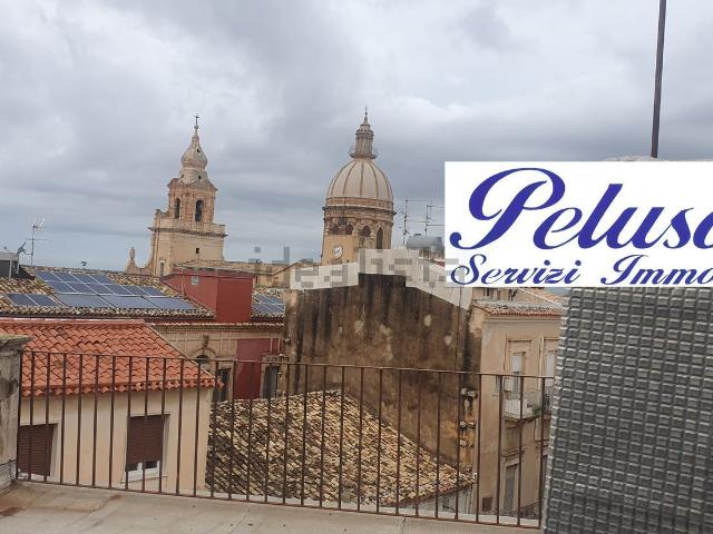 Casa in vendita a Comiso, Sicilia