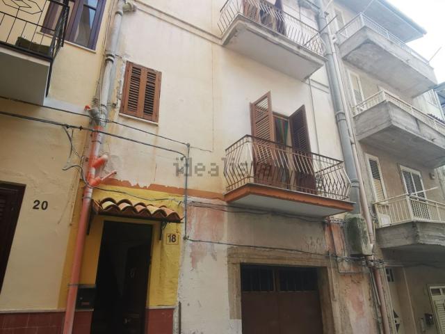 Casa in vendita a Montelepre, Sicilia