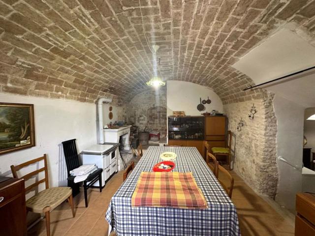 Casa in vendita a Capestrano, Abruzzo