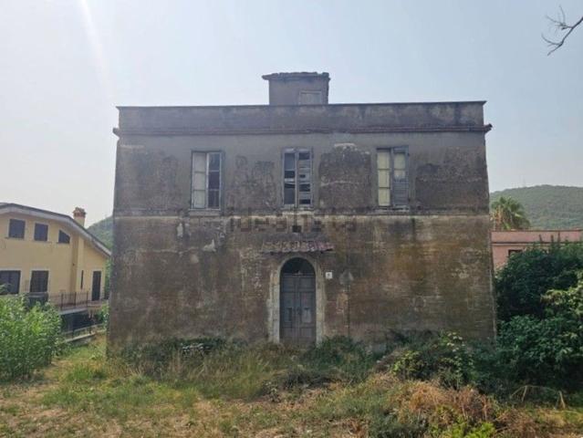 Casa in vendita a Tivoli