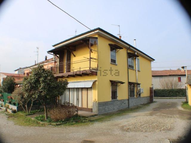 Casa in vendita a Piemonte, Novara