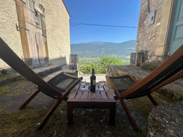 Casa in vendita a Capestrano, L'Aquila