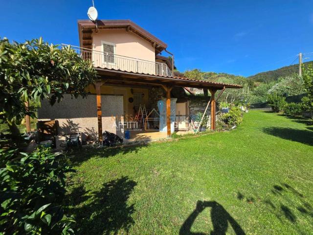 Casa in vendita a Castagnara, Marina Di Massa