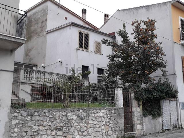Casa in vendita a Serramonacesca, Abruzzo