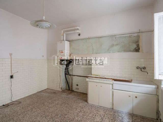 Casa in vendita a Marche, Macerata