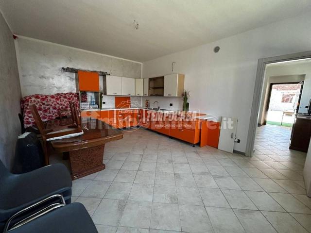 Casa in vendita a Ottobiano, Lombardia