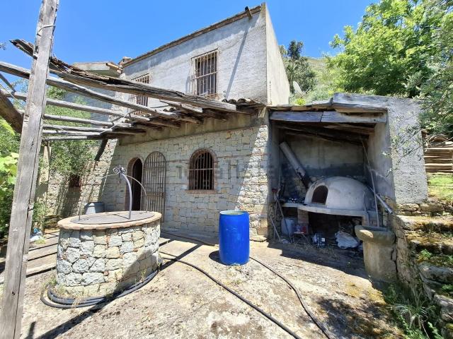 Casa in vendita a Castroreale, Sicilia