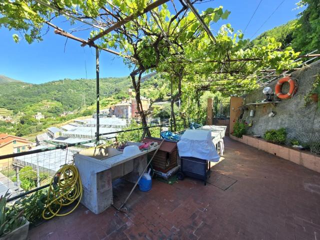 Casa in vendita a Ponente, Serra Riccò