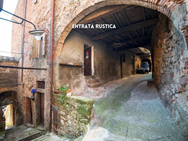 Casa in vendita a Roccastrada, Toscana