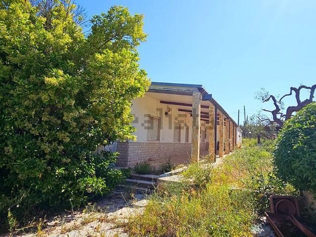 Casa in vendita a Ceglie del Campo, Bari