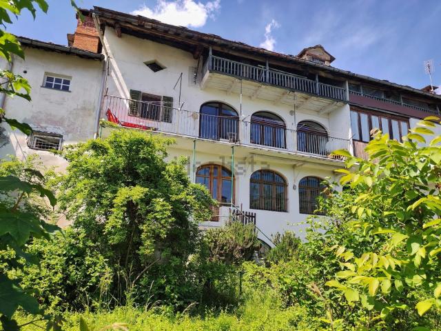 Casa in vendita a Valchiusa, Piemonte