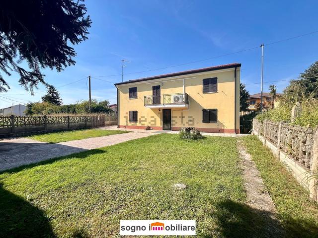 Casa in vendita a Legnago, Veneto