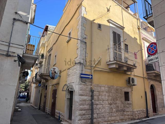 Casa in vendita a Corato, Bari