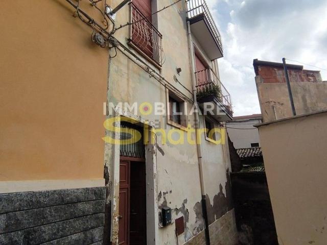 Casa in vendita a Paternò, Sicilia