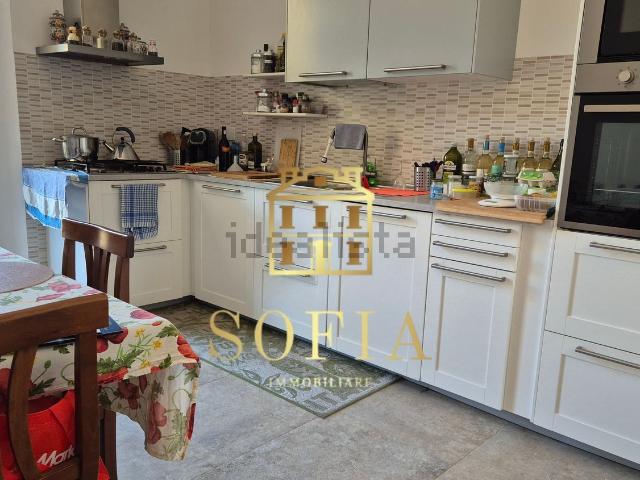 Casa in vendita a Collesalvetti, Toscana
