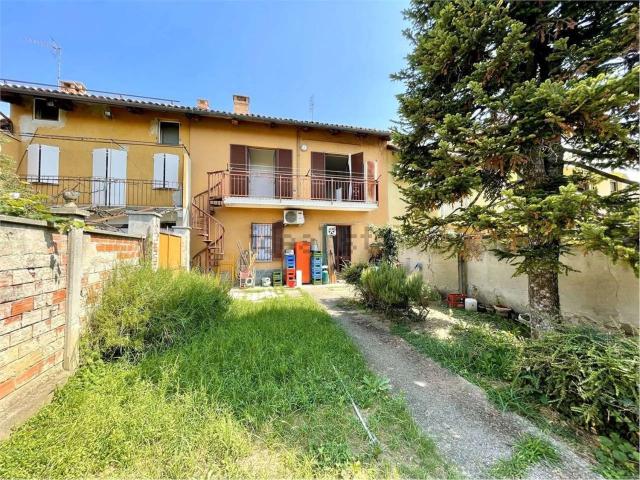 Casa in vendita a Piemonte, Asti