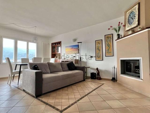 Casa in vendita a Cesio, Liguria