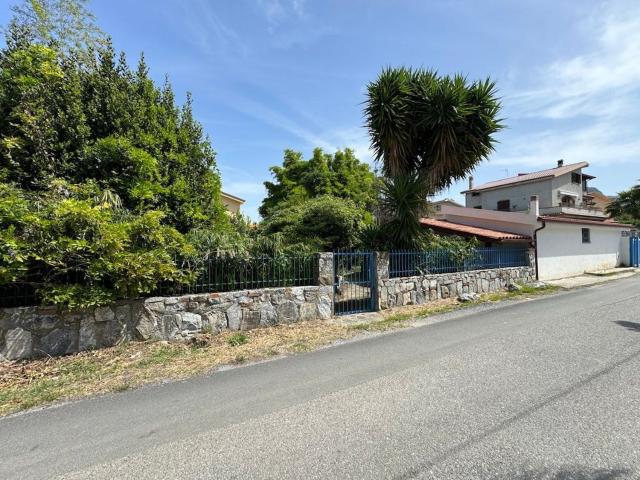 Casa in vendita a Calabria, Cosenza