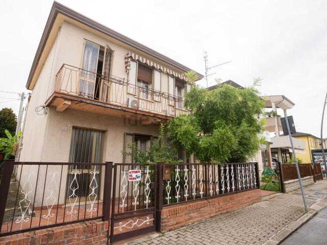Casa in vendita a Montegrotto Terme, Padova