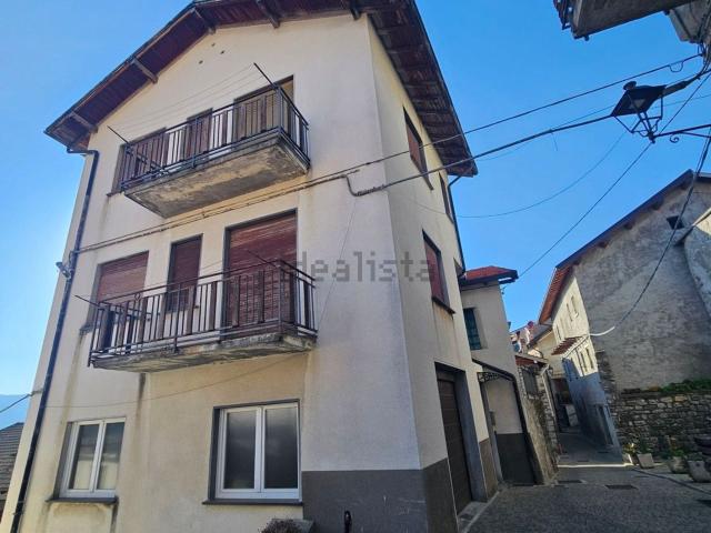 Casa in vendita a Gorla, Veleso