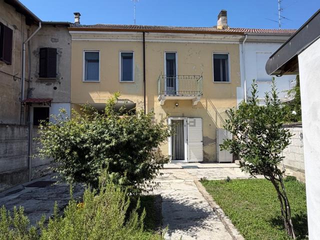 Casa in vendita a Mortara, Lombardia