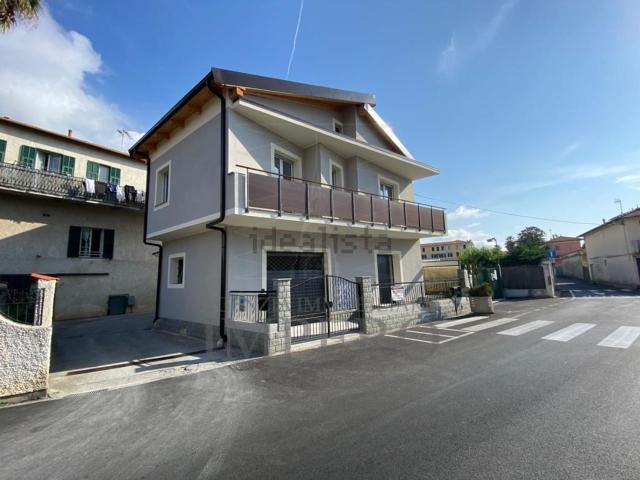 Casa in vendita a Vallecrosia, Liguria