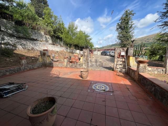 Casa in vendita a Caserta, Campania