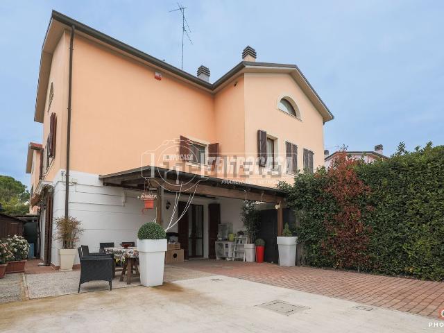 Casa in vendita a Unione dei comuni della Bassa Romagna, Fusignano