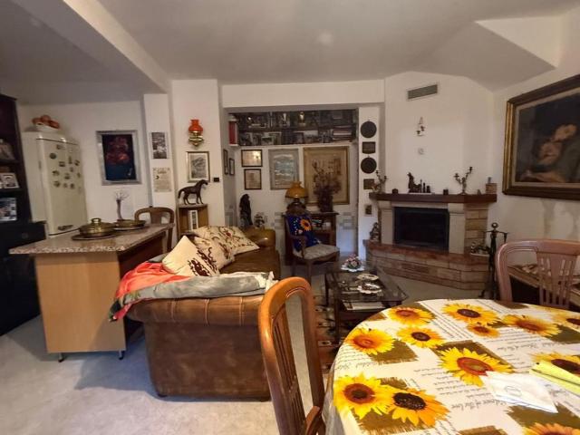 Casa in vendita a Pugliola, Lerici