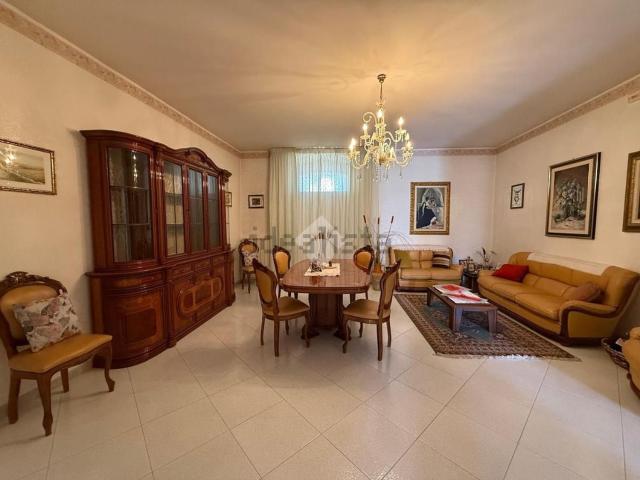 Casa in vendita a Puglia, Bari