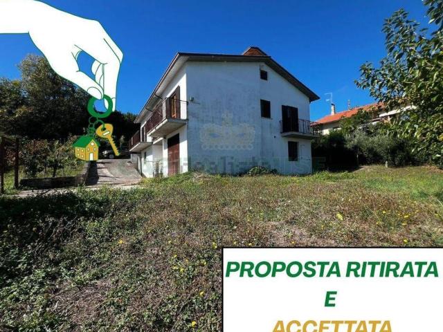 Casa in vendita a Montefusco, Campania
