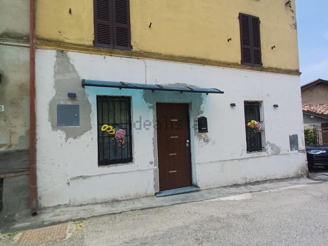 Casa in vendita a Case Pallaroni, Ziano Piacentino