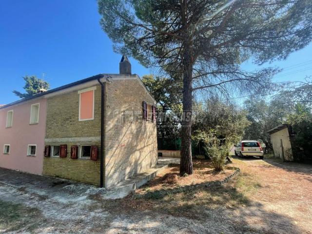 Casa in vendita a Marche, Macerata