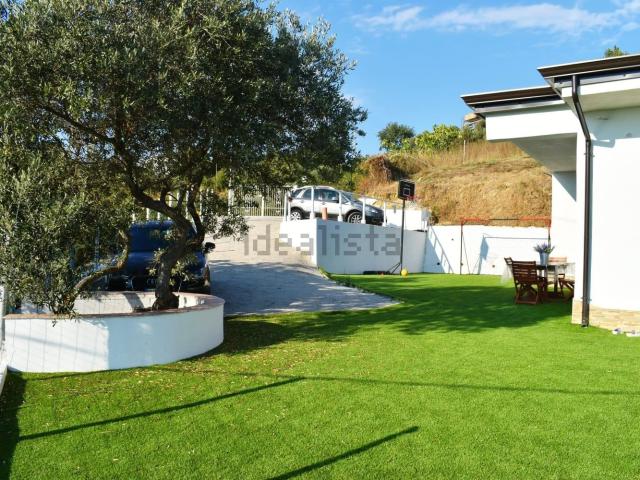 Casa in vendita a Laureana Cilento, Campania