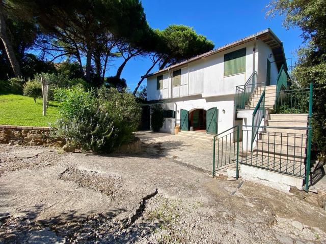 Casa in vendita a Sabaudia, Lazio