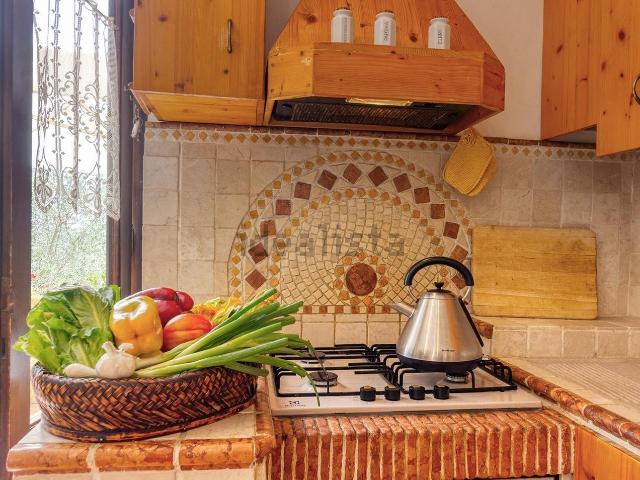 Casa in vendita a Camaiore, Toscana