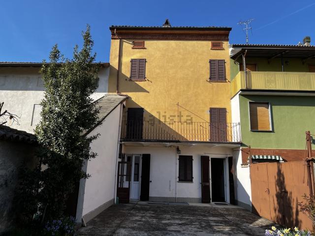 Casa in vendita a Piemonte, Alessandria