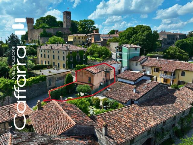 Casa in vendita a Volta Mantovana, Lombardia