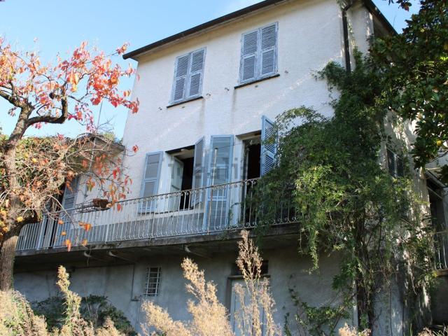 Casa in vendita a Neirone, Liguria